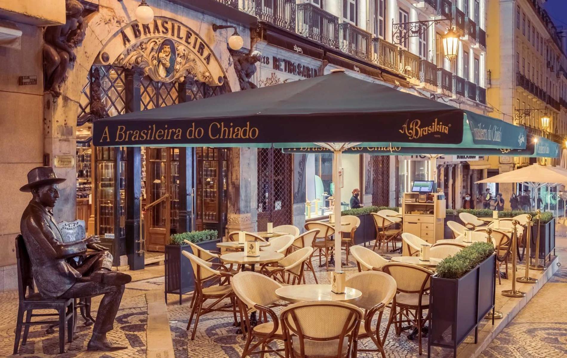 C2 Bairro Alto 18th Century Beautiful